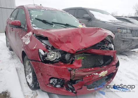 2013 Chevrolet Sonic Lt Auto z USA, uszkodzony, nr VIN 1G1JC5SH0D4250437